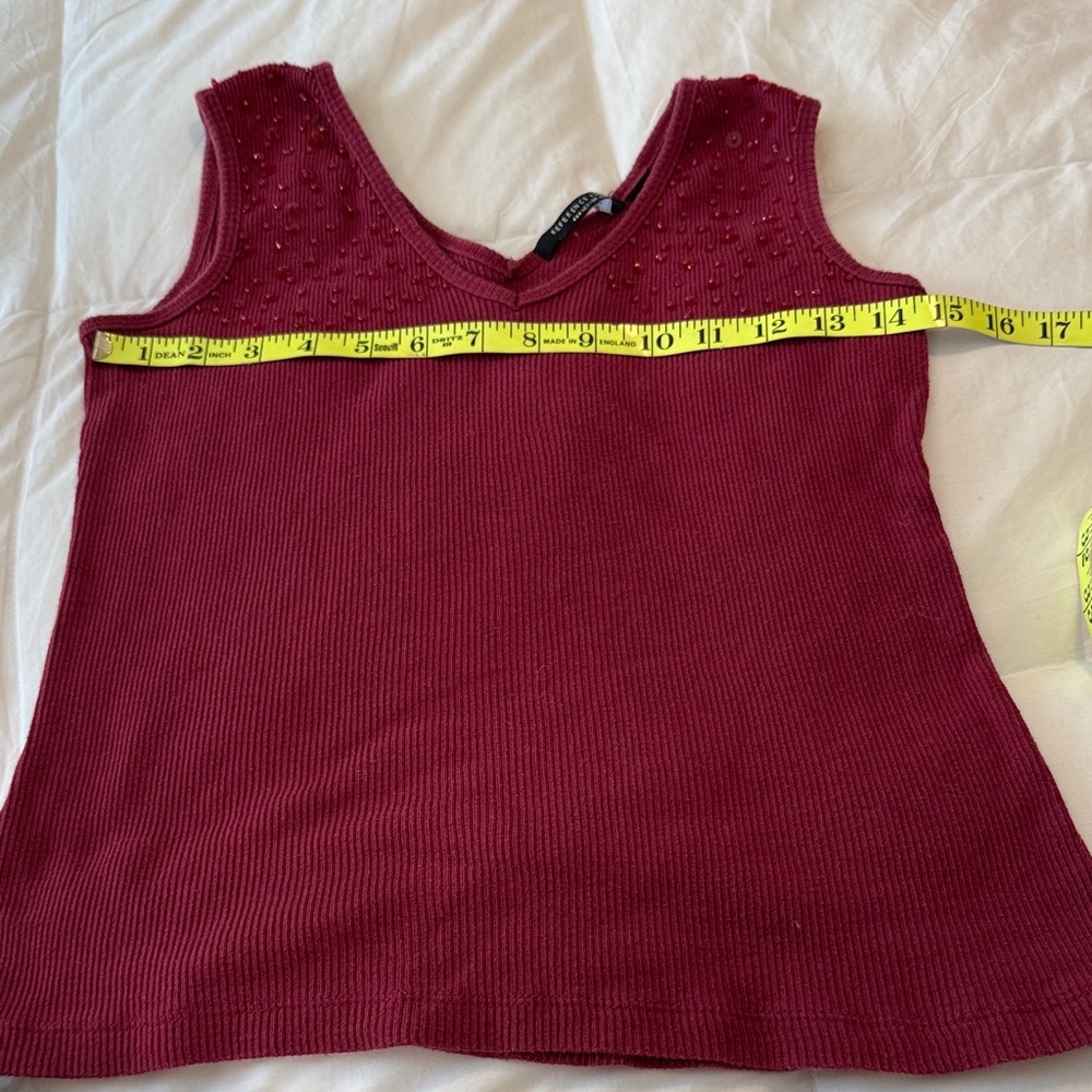 Elegant Burgundy Sleeveless Top S
